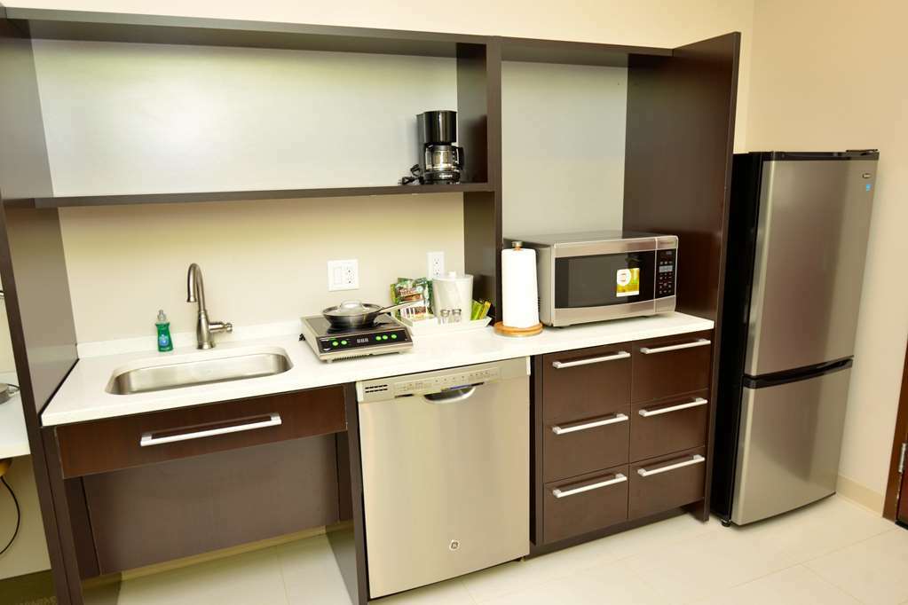 Home2 Suites By Hilton Lake City Room photo